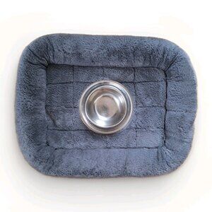 SMALL PET BED + DISH BUNDLE  EXCELLENT CONDITION